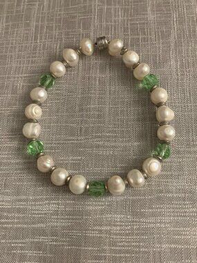 Vivah Freshwater Pearl and Crystal Bracelet